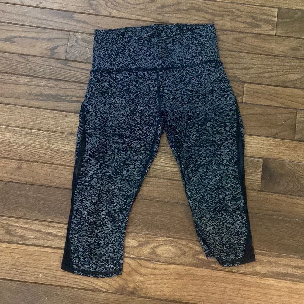 Size 8 lululemon crops